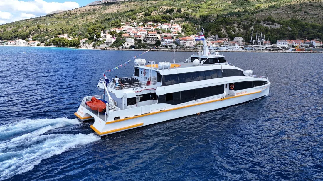 Kapetan Luka (Krilo), Split