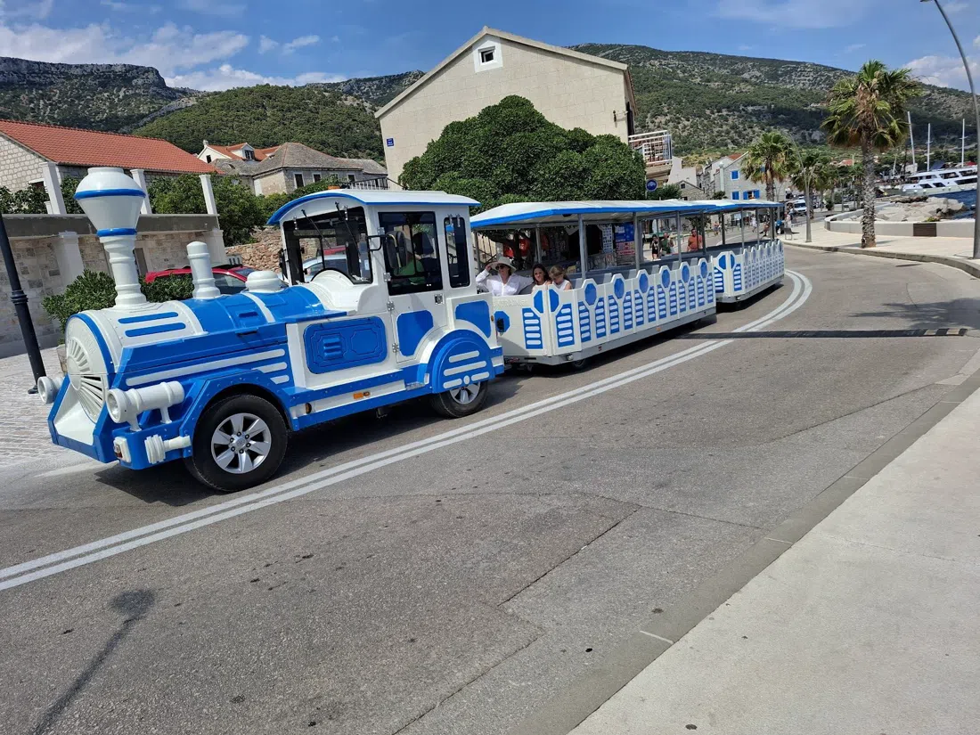Turisttåget Ferata Bol, Split